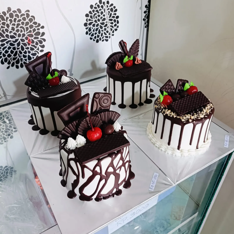 Kue Ultah Ukuran 10x10cm
